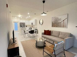 8167 NW 42nd St #402, Miami, FL 33155
