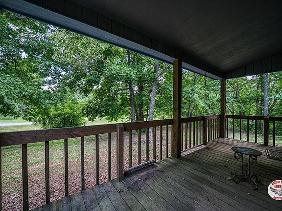 4th image of 1020 Center Ln