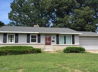 5473 Greenboro Dr SE, Kentwood, MI