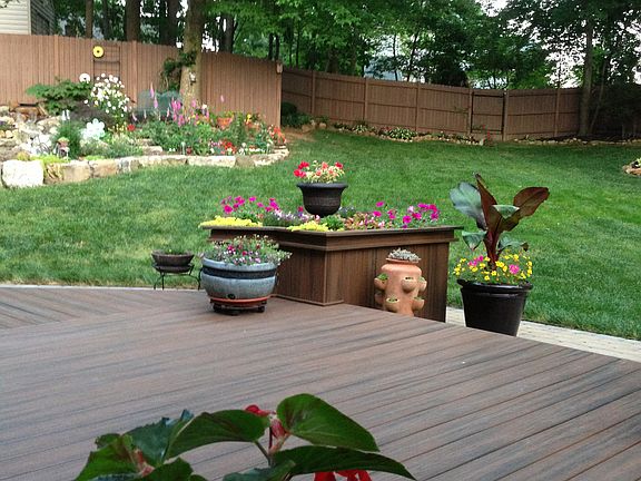 Integrated Flower Pot