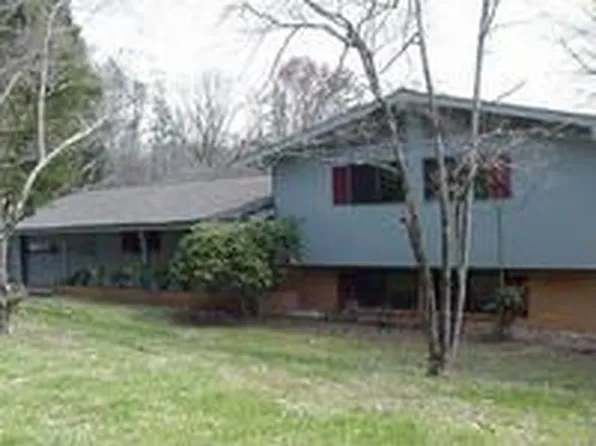 140 Nebraska Ave, Oak Ridge, TN 37830