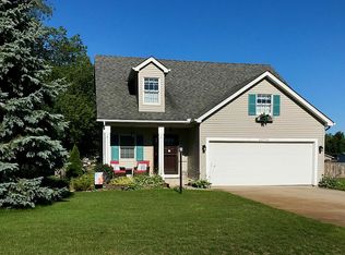 52751 Silver Fox Trl, South Bend, IN
