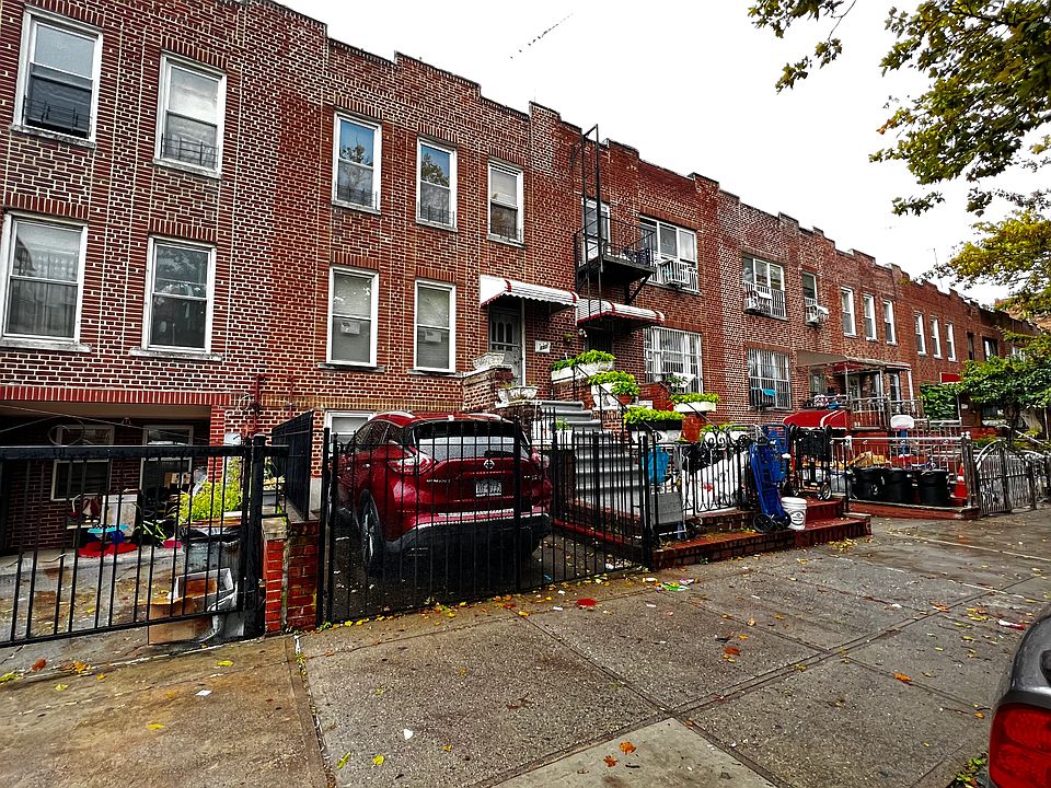 2nd image of 737 46th St