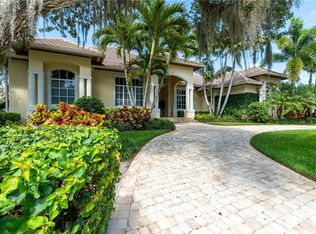 221 Shores Dr, Indian River Shores, FL 32963