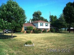 2137 S 800 W, Swayzee, IN 46986
