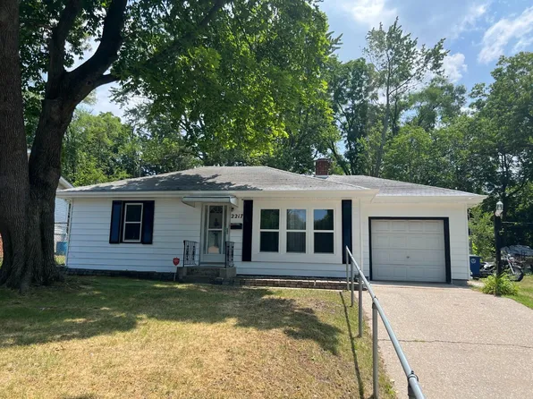 2217 E 27th Ave, Lake Station, IN 46405