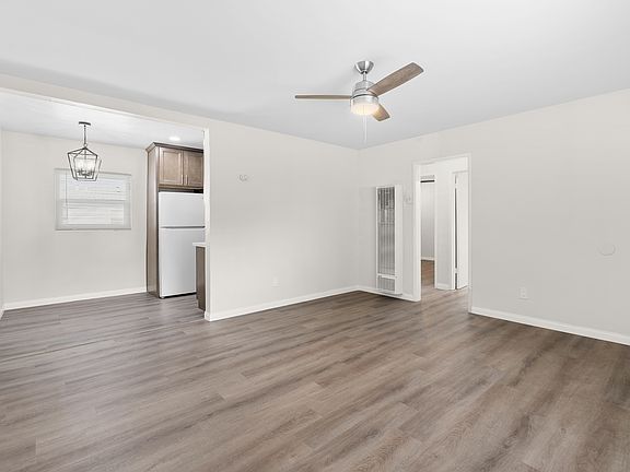 3rd image of 738 S 46th St #738