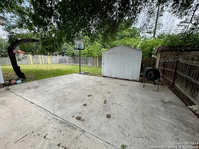 7415 Linklea — Photo 39