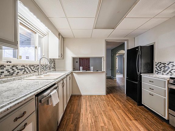 3rd image of 4501 English Ave