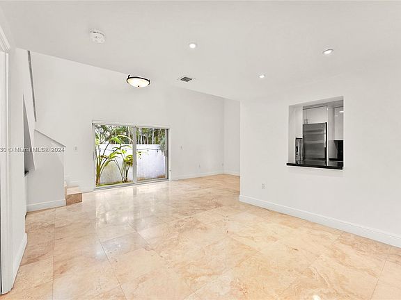 2nd image of 3062 Shipping Ave #3062