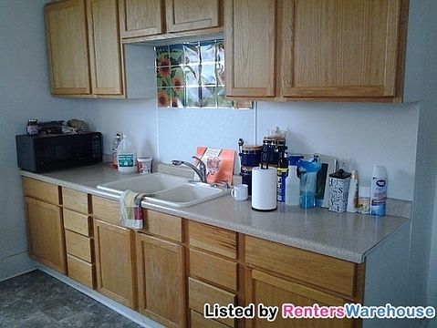 4th image of 282 Sherburne Ave