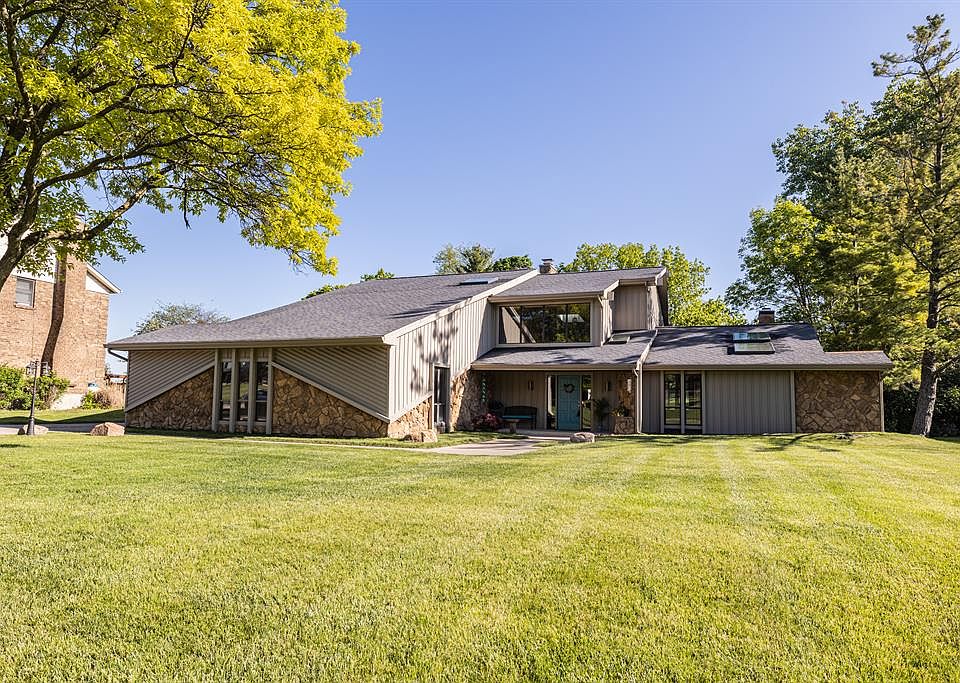 1st image of 5688 Eagle Nest Ct
