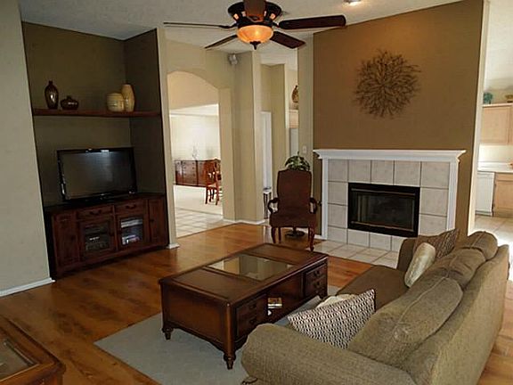 4th image of 7221 Coventry Ct