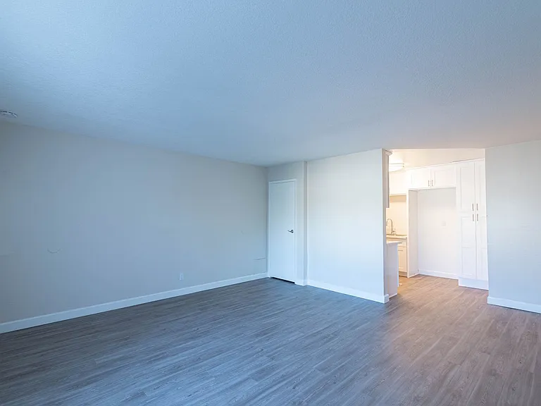 MAGNOLIA WEST APARTMENTS- RIVERSIDE, CA — Photo 114