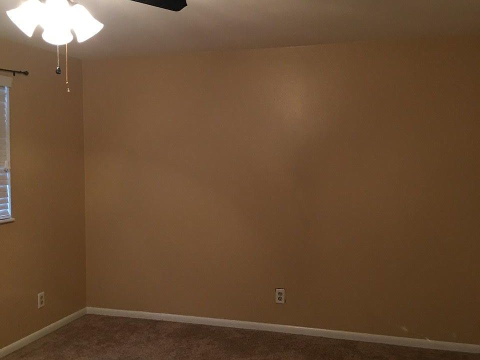 1st image of 541 Adrian Ct #541