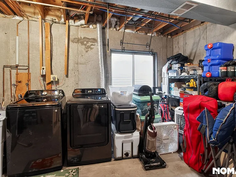 4239 S Mobile Cir #C — Photo 30