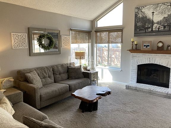 3rd image of 6882 S Dover Way