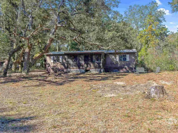 9367 Bohling St, Elberta, AL 36530