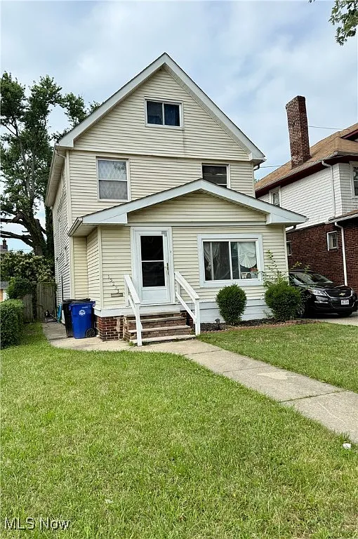 15223 Macauley Ave photo 1