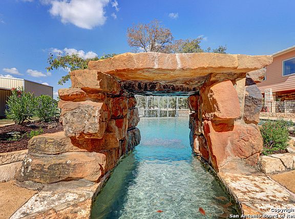 4th image of 1561 Texas Sandhill Ln