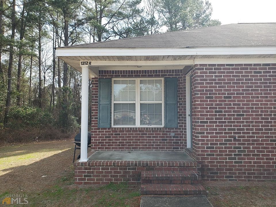 1st image of 1212 Beaver Creek Dr #A