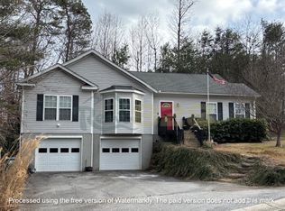 915 Gleason St, Arden, NC 28704