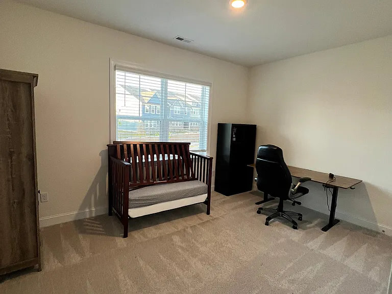 2563 Hutch Ln — Photo 6