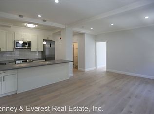 266 Lenox Ave APT 401, Oakland, CA 94610
