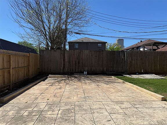 5th image of 2406 Huldy St