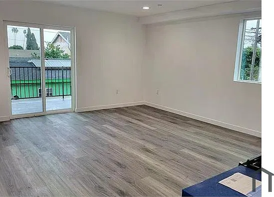 5 bed, 1980 sqft, $4,200 — Photo 2
