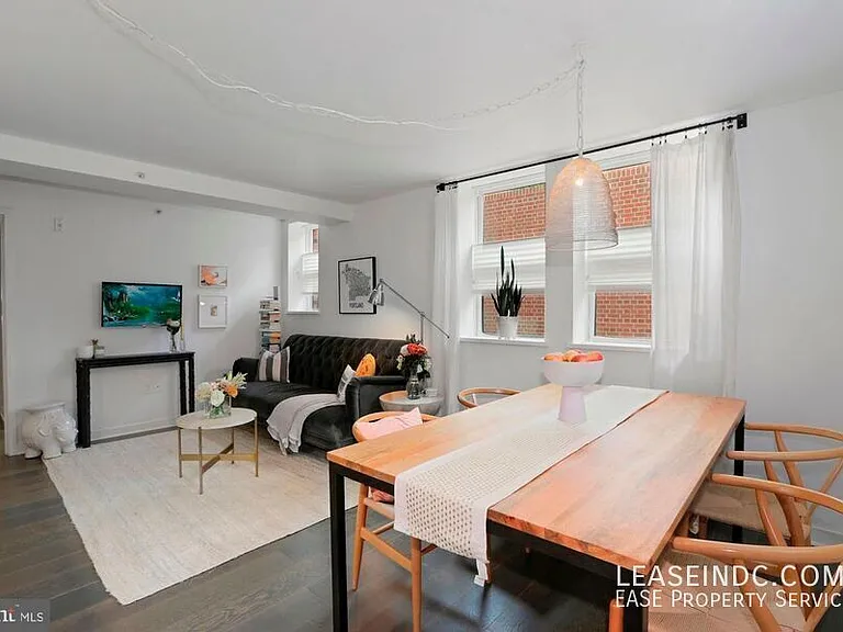 129 W St NW #103 — Photo 5