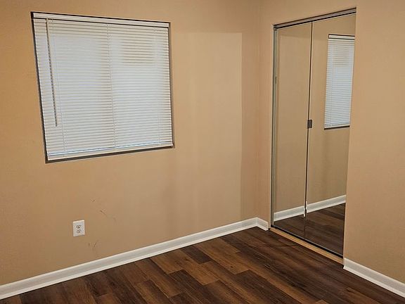 5th image of 321 Boyd Ave #6