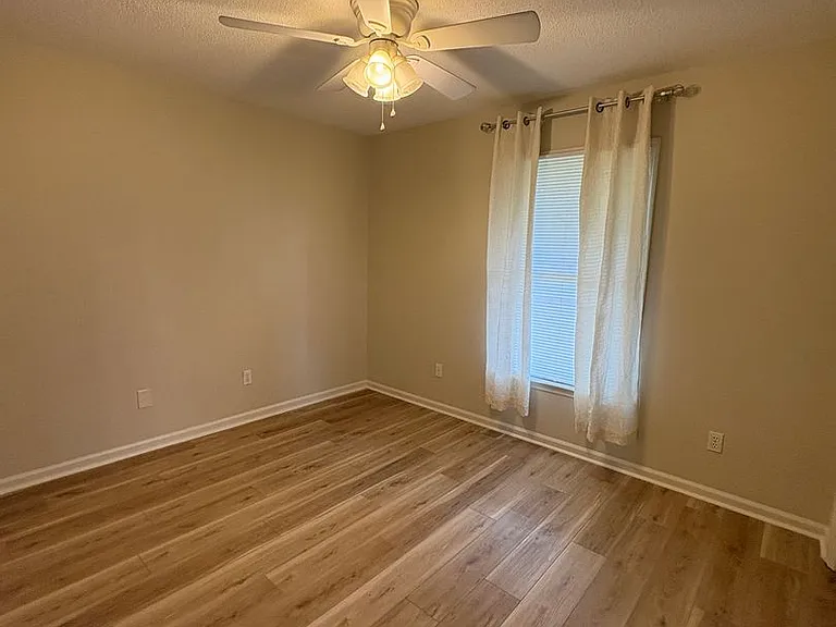 122 Palisades Dr — Photo 9