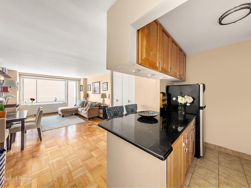 1st image of 1160 3rd Ave APT 11D