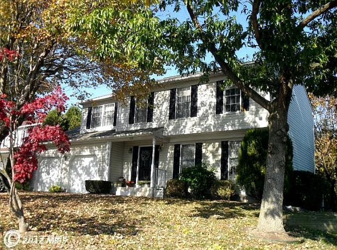 1st image of 820 Delray Dr