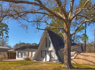 2706 Lake Breeze Ln, Crosby, TX 77532