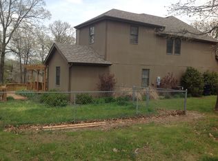 26883 Gene Dr, Lebanon, MO 65536