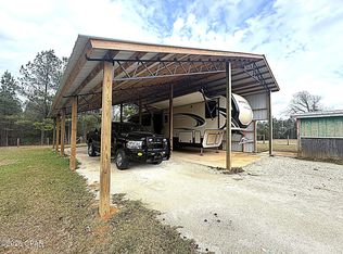 2103 Holley Timber Rd, Cottondale, FL 32431