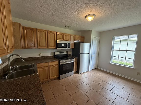 4th image of 4224 HARBOR VIEW Drive