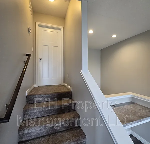 5937 N Millsboro St — Photo 13