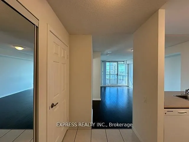 8 Hillcrest Ave #1005 — Photo 9