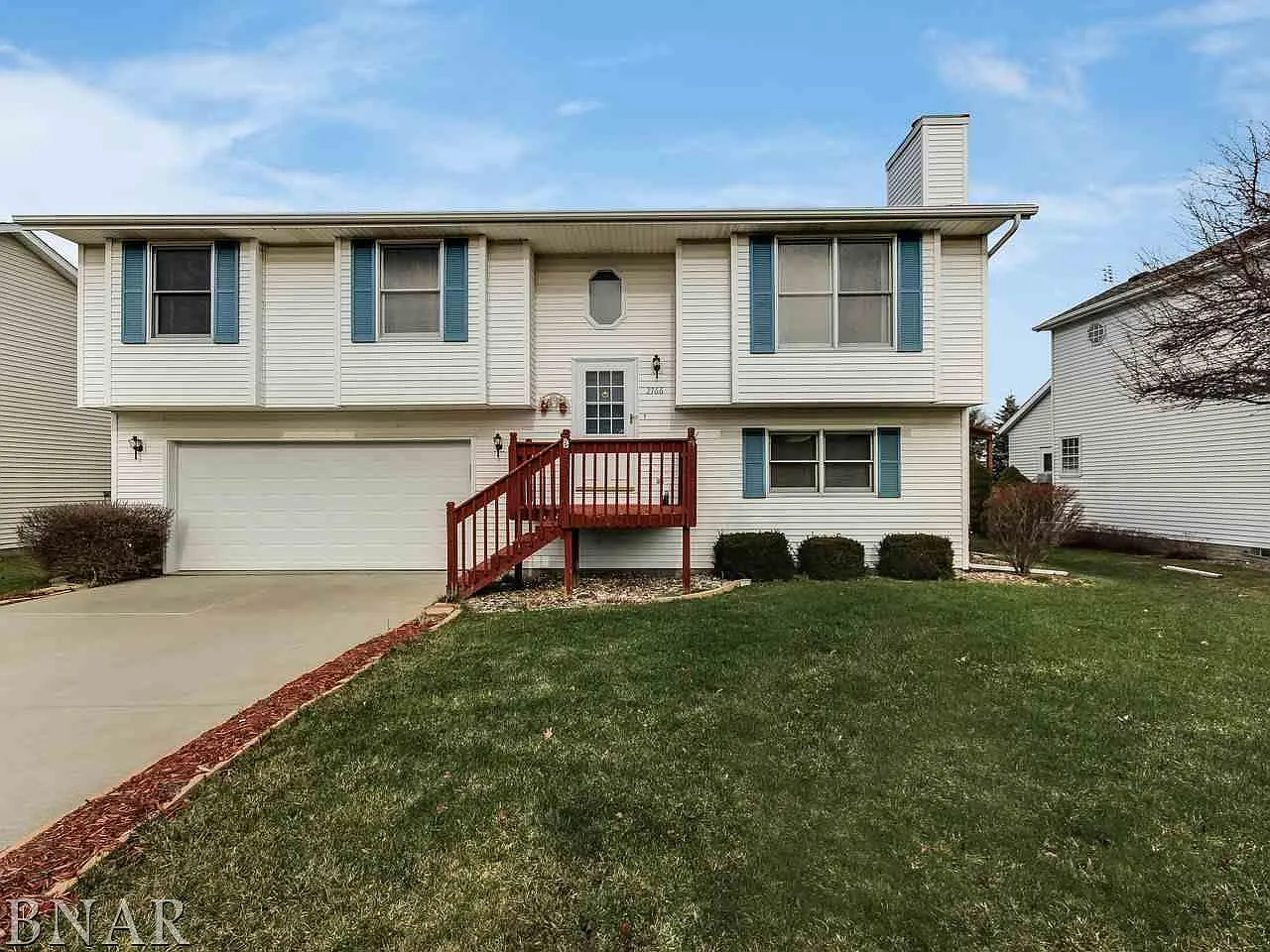 2766 Arrowhead Dr photo 1