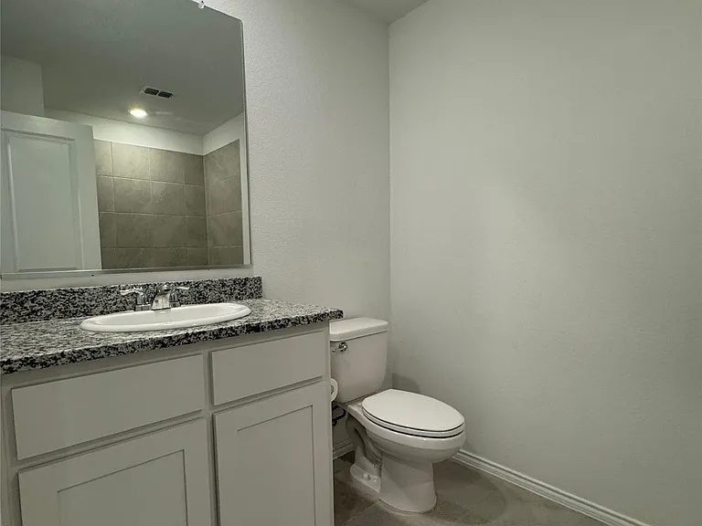 6533 Middlebury Dr — Photo 16