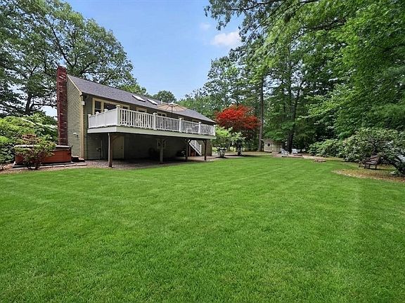 3rd image of 42 Willow Rd