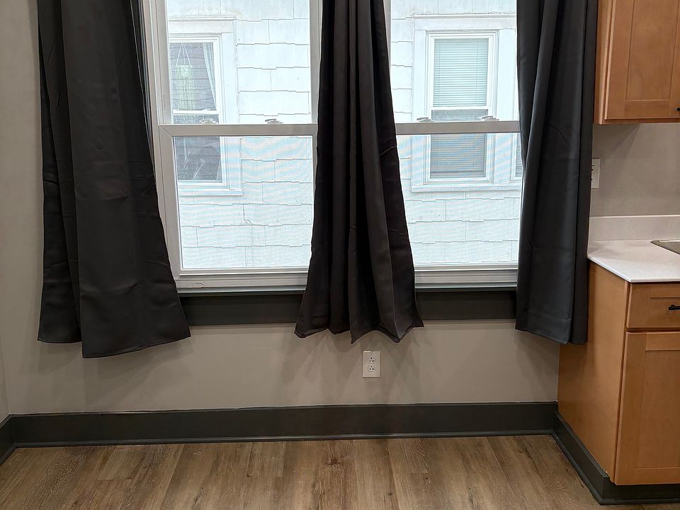 1st image of 149 Lisbon Ave Floor 2