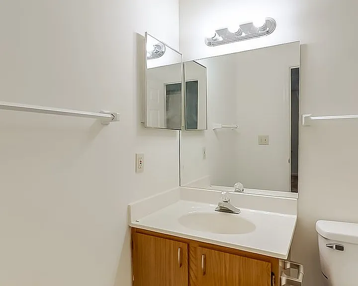 Allison Heights — Photo 10