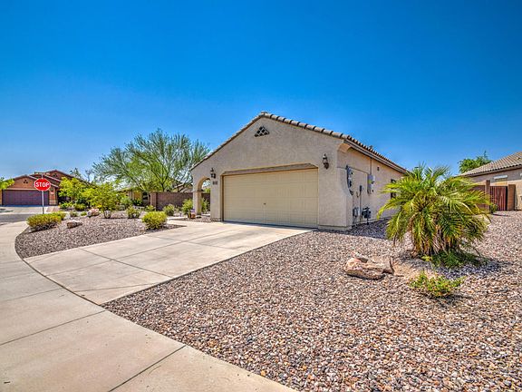 3rd image of 8017 W Millerton Way