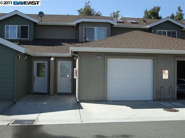 1st image of 20772 Grove Park Pl