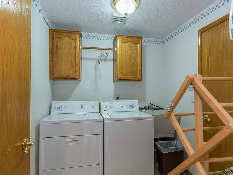 3120 SW 31st St — Photo 17