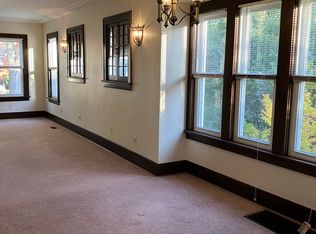 3916 Vernon Ave APT 1, Brookfield, IL 60513